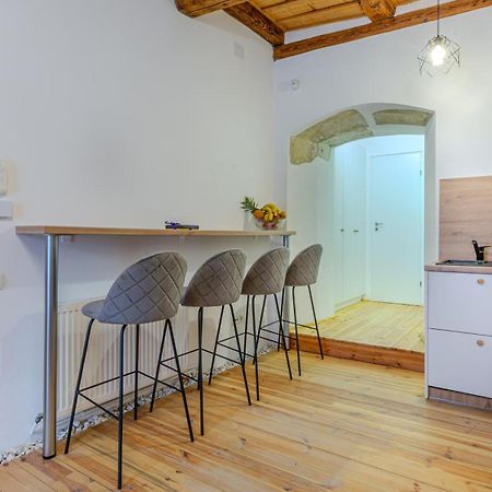 Appartamento Ch6 By Rentable Braşov Esterno foto